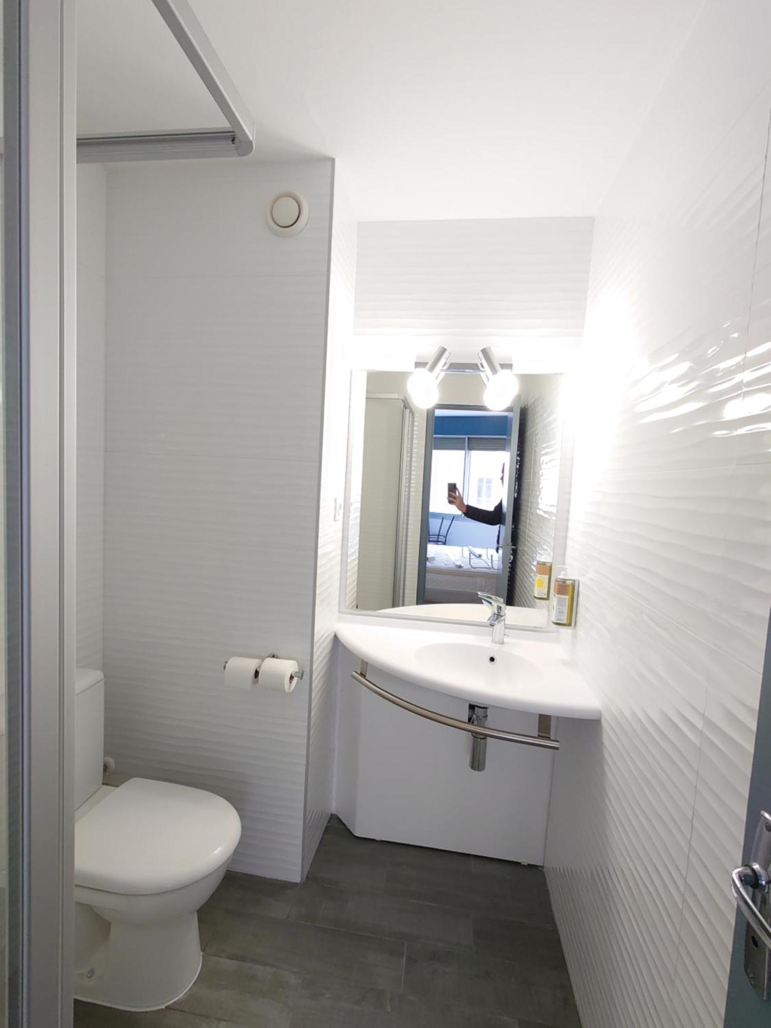 Greet Hotel Grenoble Centre Gare Екстериор снимка