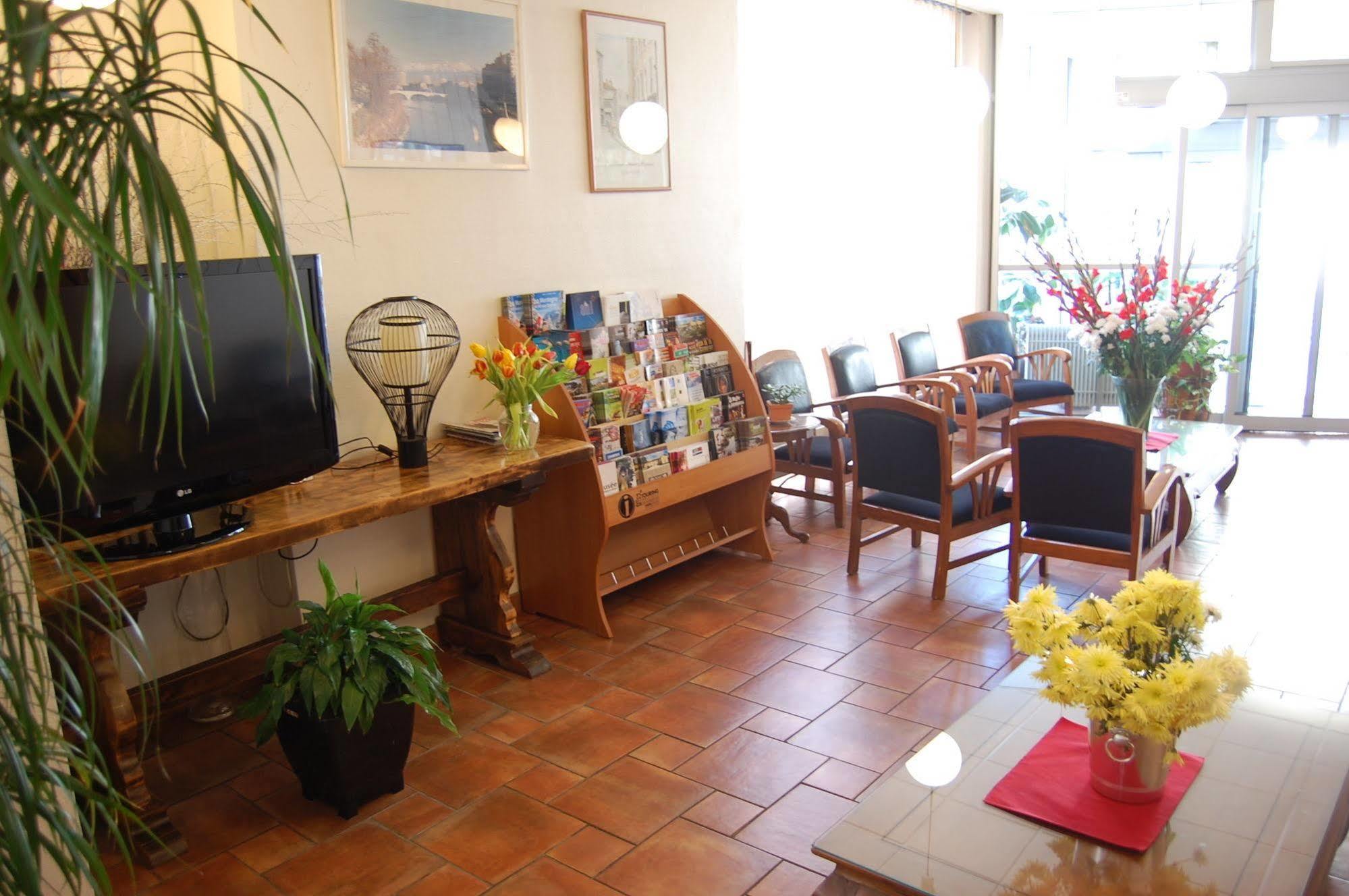 Greet Hotel Grenoble Centre Gare Екстериор снимка